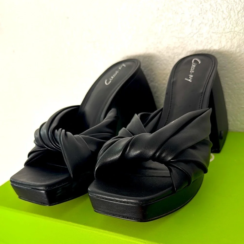 SAM EDELMAN Circus Marianna Black Size 6 1/2 Open Toe Block Heel Slide Sandals